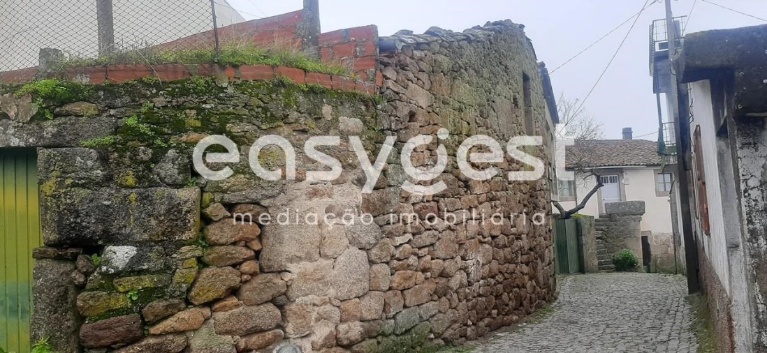 Moradia T2 para Venda em Castedo Foto 6