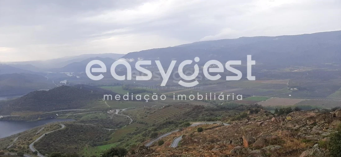 Moradia T2 para Venda em Castedo Foto 10