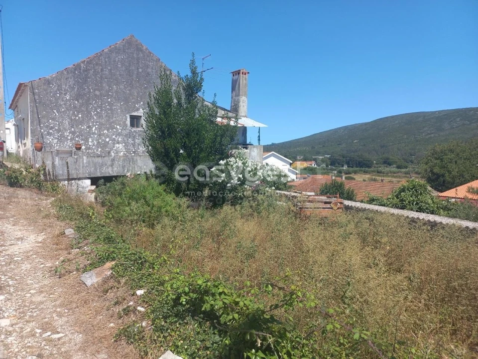 Moradia T3 para Venda em Minde Foto 3