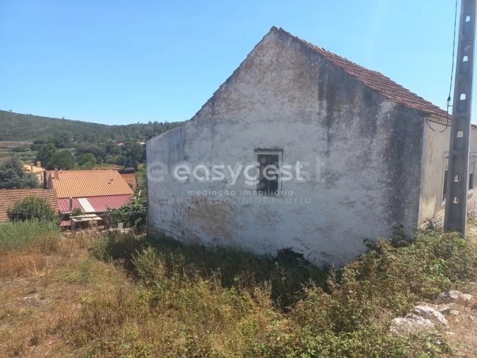 Moradia T3 para Venda em Minde Foto 4