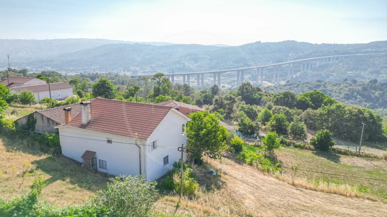 Moradia T3 para Venda em Vila Pouca de Aguiar Foto 16