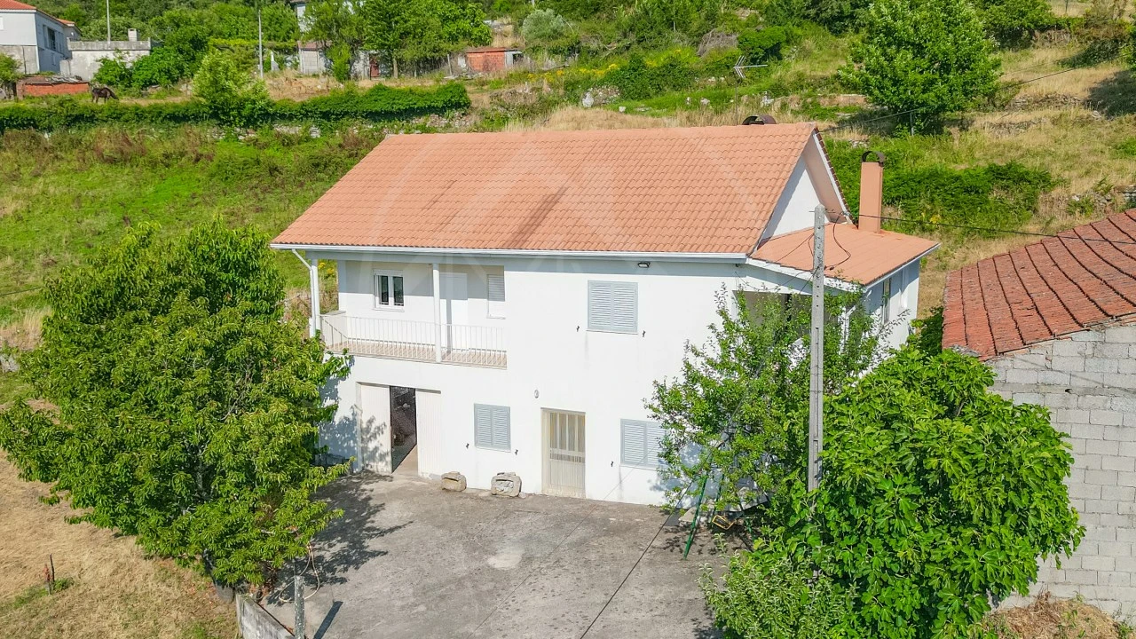 Moradia T3 para Venda em Vila Pouca de Aguiar Foto 1