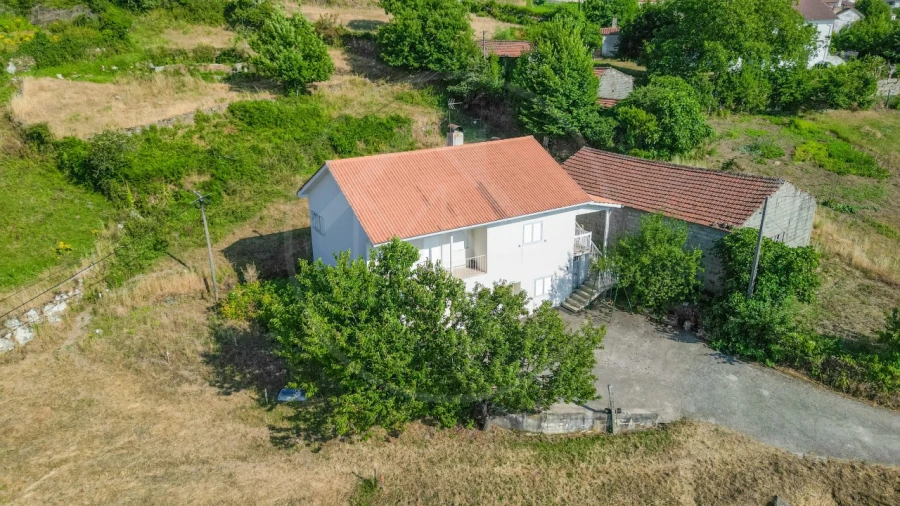 Moradia T3 para Venda em Vila Pouca de Aguiar Foto 17