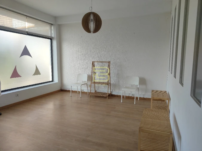 Loja para Venda em Baguim do Monte (Rio Tinto) Foto 5