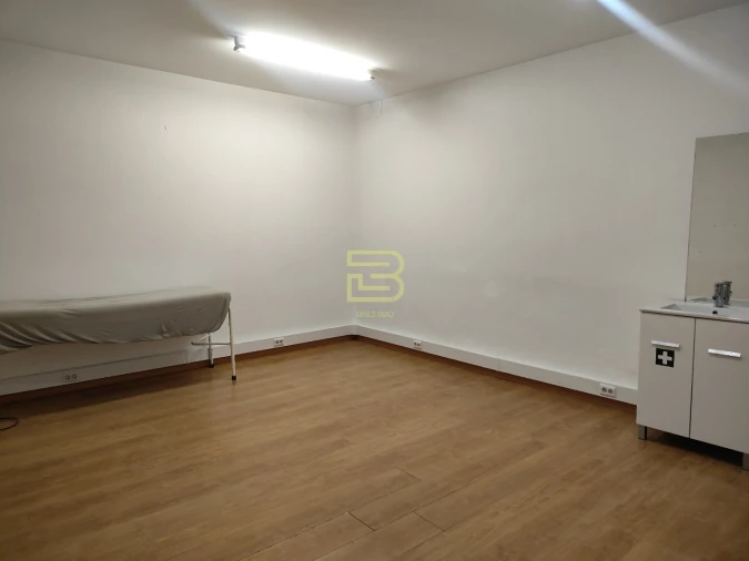 Loja para Venda em Baguim do Monte (Rio Tinto) Foto 11