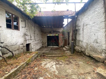 Moradia T3 para Venda em Silvares, Pias, Nogueira e Alvarenga