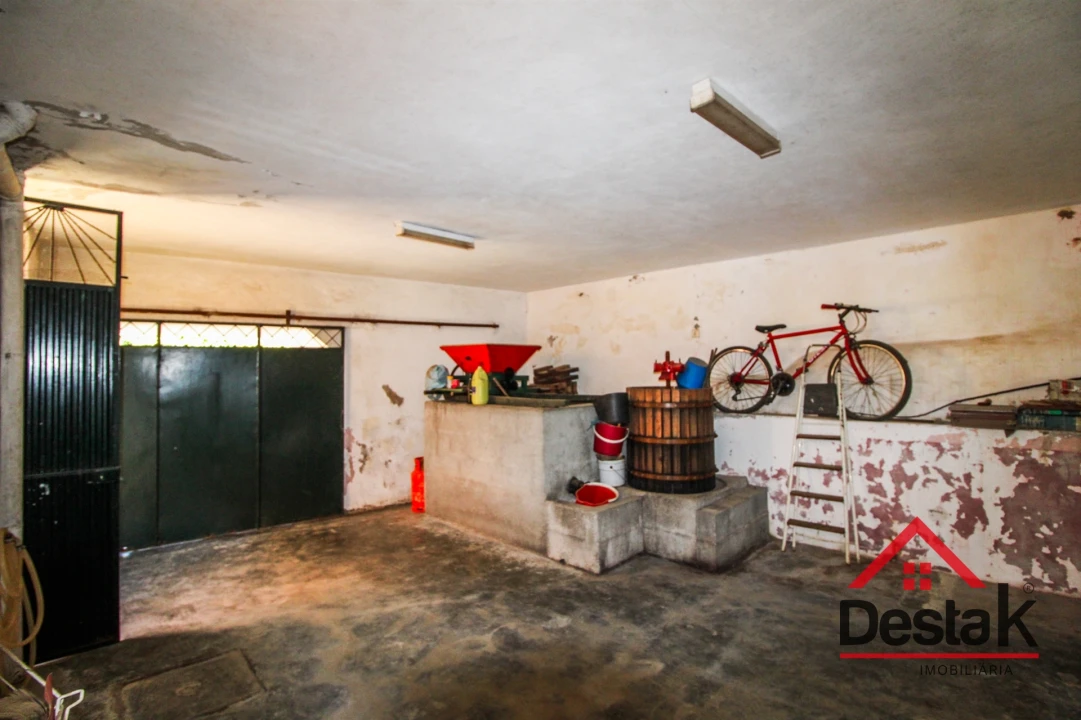 Moradia T2 para Venda em Sul Foto 20