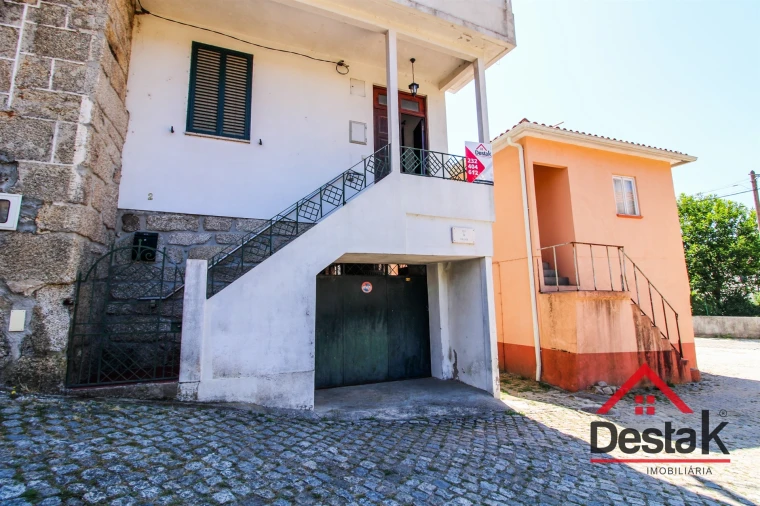 Moradia T2 para Venda em Sul Foto 3