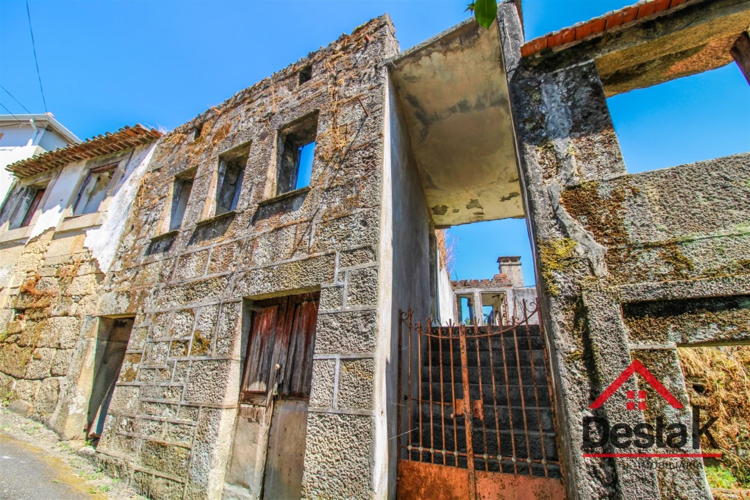 Moradia T0 para Venda em Couto de Baixo e Couto de Cima Foto 1