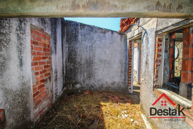 Moradia T0 para Venda em Couto de Baixo e Couto de Cima Foto 4
