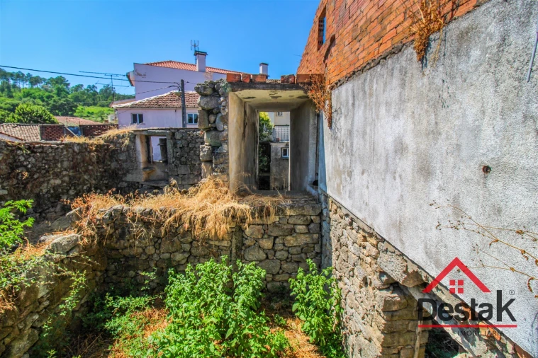 Moradia T0 para Venda em Couto de Baixo e Couto de Cima Foto 3