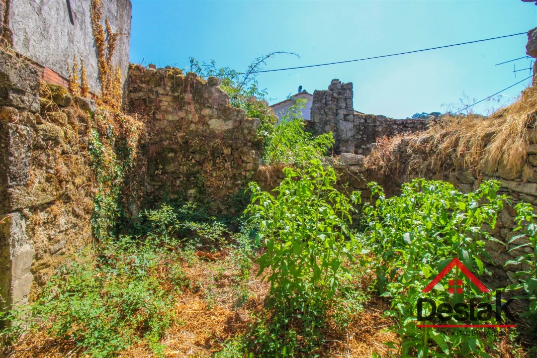 Moradia T0 para Venda em Couto de Baixo e Couto de Cima Foto 13