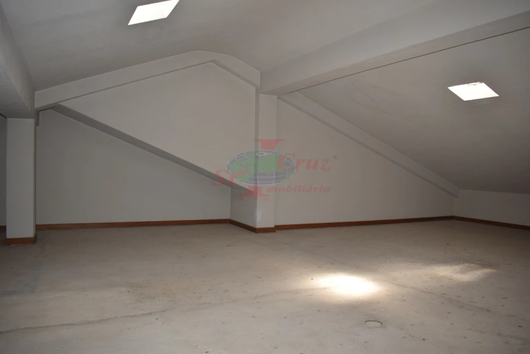Apartamento T4 para Venda em Santa Clara e Castelo Viegas Foto 31