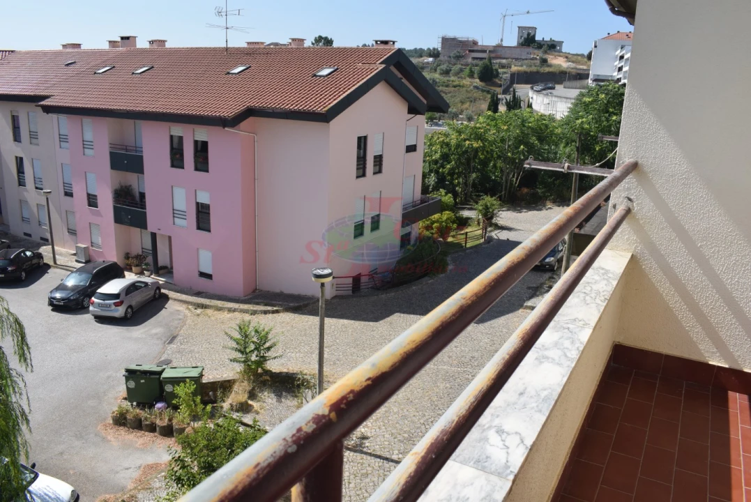 Apartamento T4 para Venda em Santa Clara e Castelo Viegas Foto 33