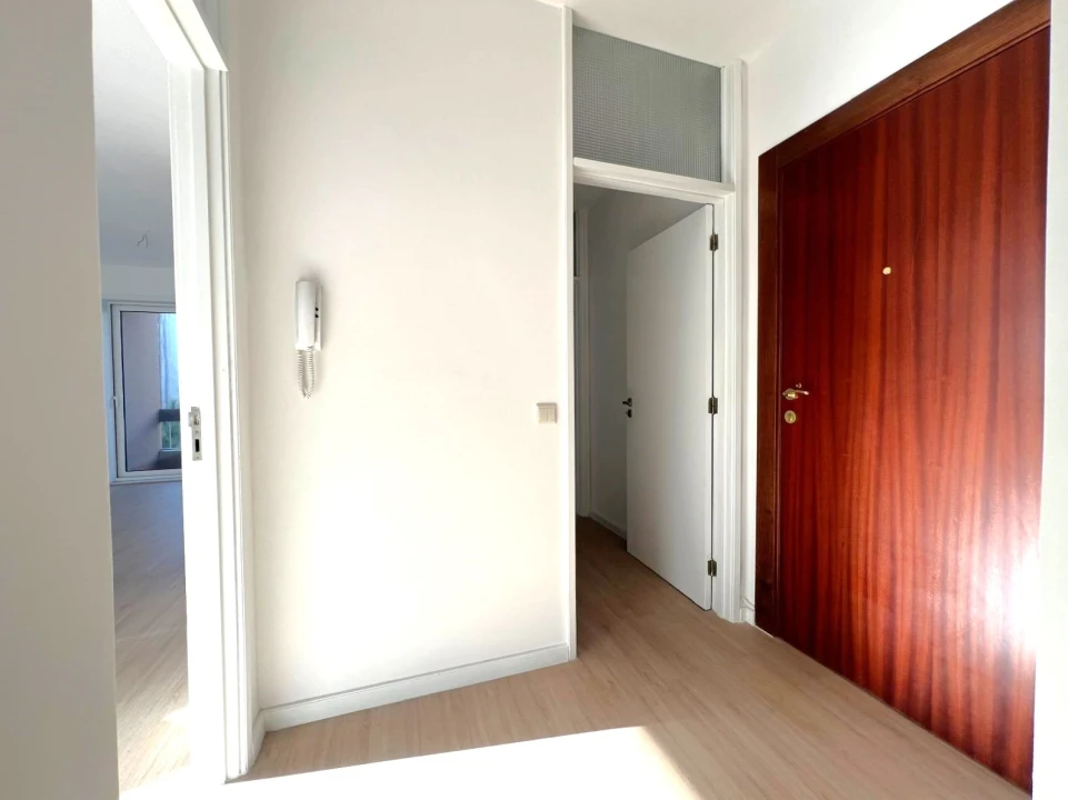 Apartamento T2 para Venda em Lordelo do Ouro e Massarelos Foto 31