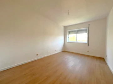 Apartamento T2 para Venda em Lordelo do Ouro e Massarelos