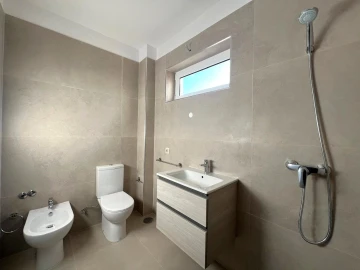Apartamento T2 para Venda em Lordelo do Ouro e Massarelos