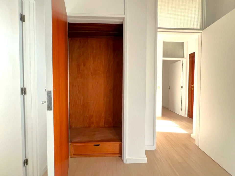 Apartamento T2 para Venda em Lordelo do Ouro e Massarelos Foto 19