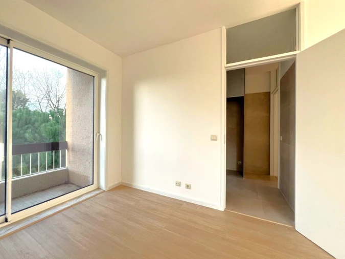 Apartamento T2 para Venda em Lordelo do Ouro e Massarelos Foto 3