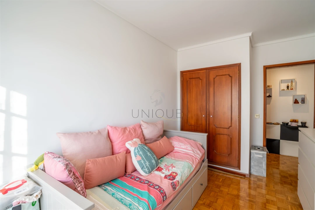 Apartamento T5 para Venda em Vagos e Santo António Foto 25