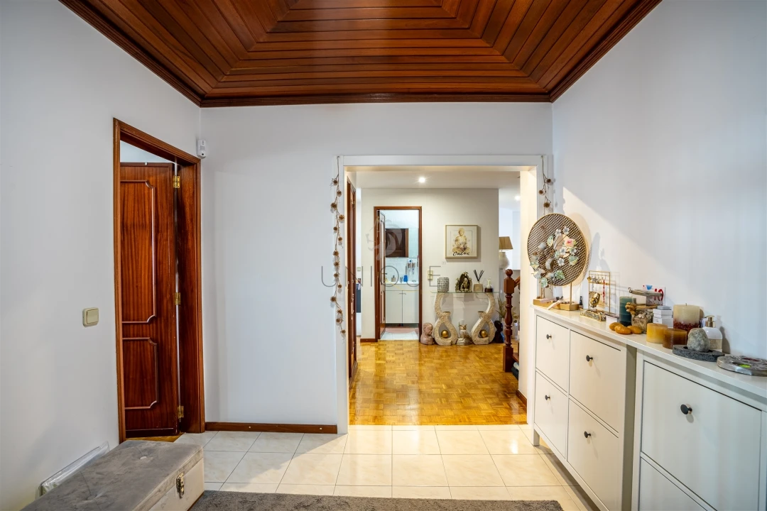 Apartamento T5 para Venda em Vagos e Santo António Foto 9