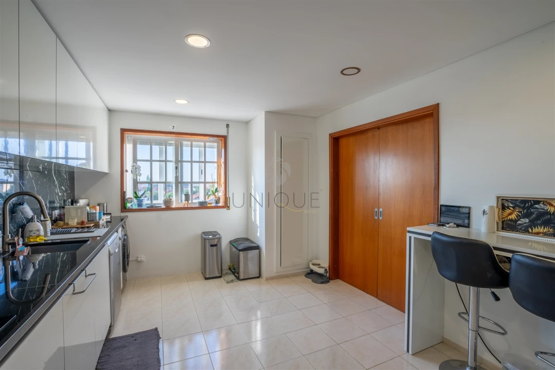 Apartamento T5 para Venda em Vagos e Santo António Foto 6