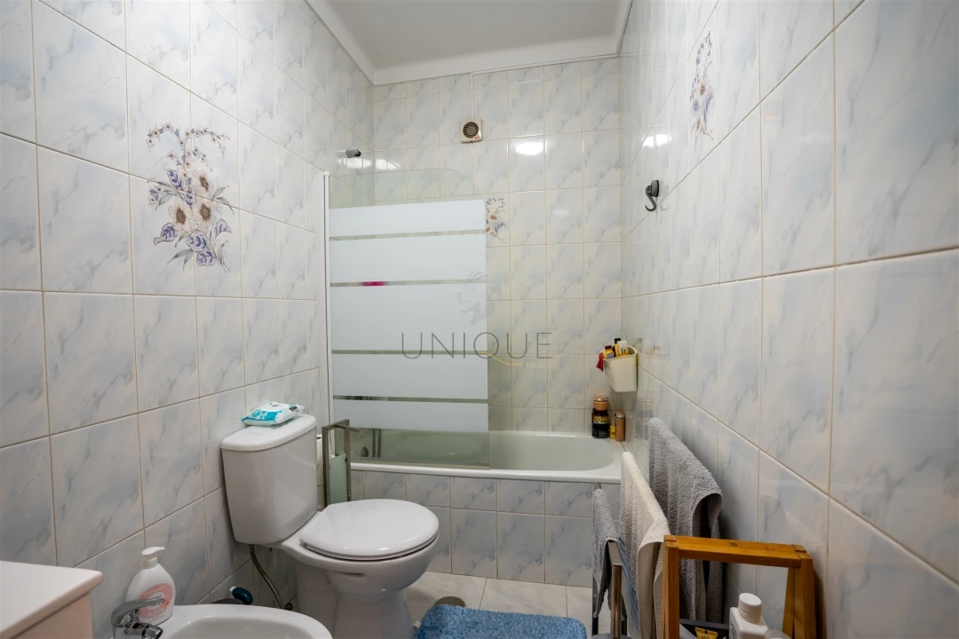 Apartamento T5 para Venda em Vagos e Santo António Foto 26