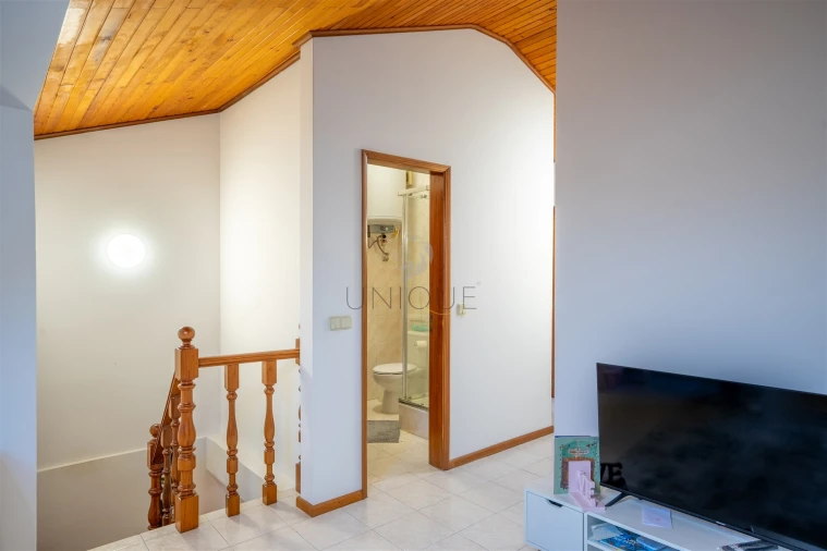 Apartamento T5 para Venda em Vagos e Santo António Foto 29