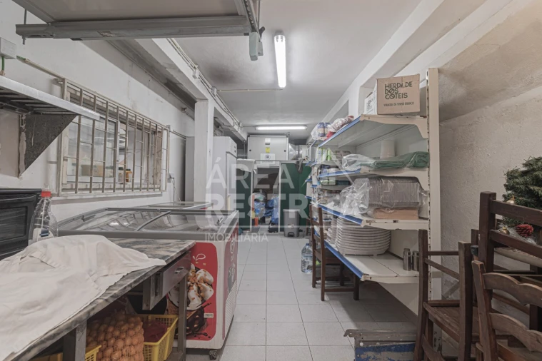 Negócio para Venda em Costa da Caparica Foto 28