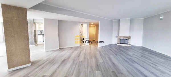 Apartamento T4 para Venda em São Vicente (Braga)