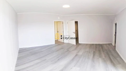 Apartamento T4 para Venda em São Vicente (Braga)
