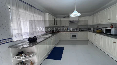Moradia T5 para Venda em Montijo e Afonsoeiro