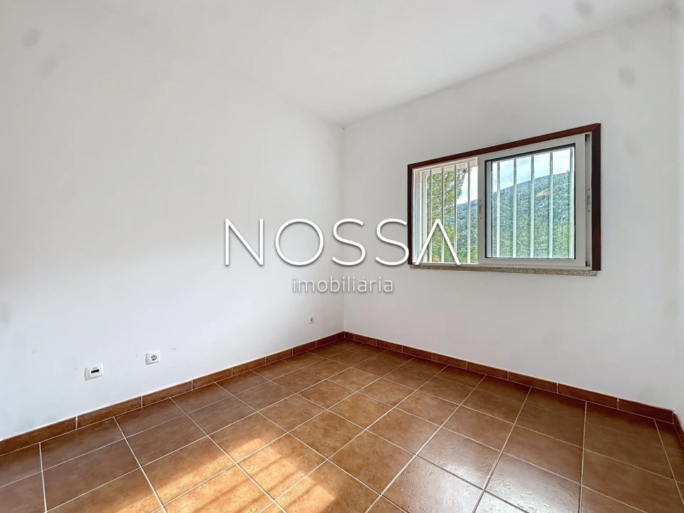 Moradia T5 para Venda em Ermelo e Pardelhas Foto 3