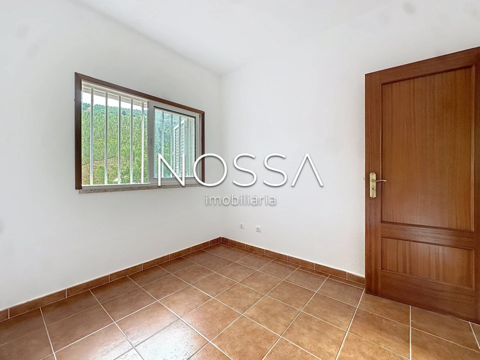 Moradia T5 para Venda em Ermelo e Pardelhas Foto 4