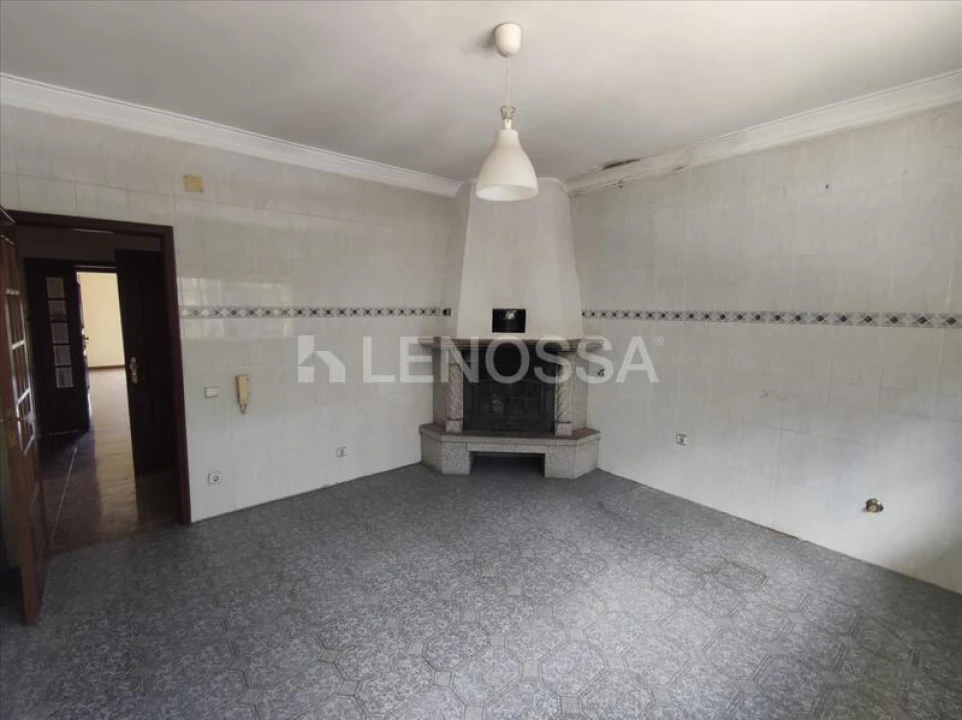 Apartamento T3 para Venda em Carregosa Foto 13