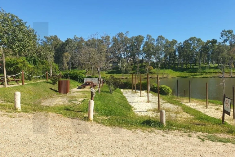 Moradia T1 para Venda em Corte do Pinto Foto 18