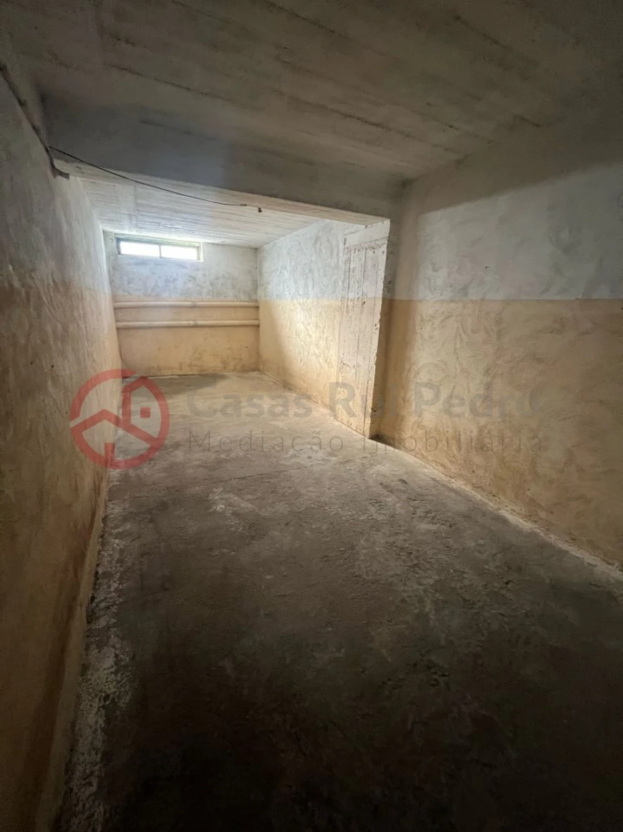 Garagem para Venda em Charneca de Caparica e Sobreda Foto 1