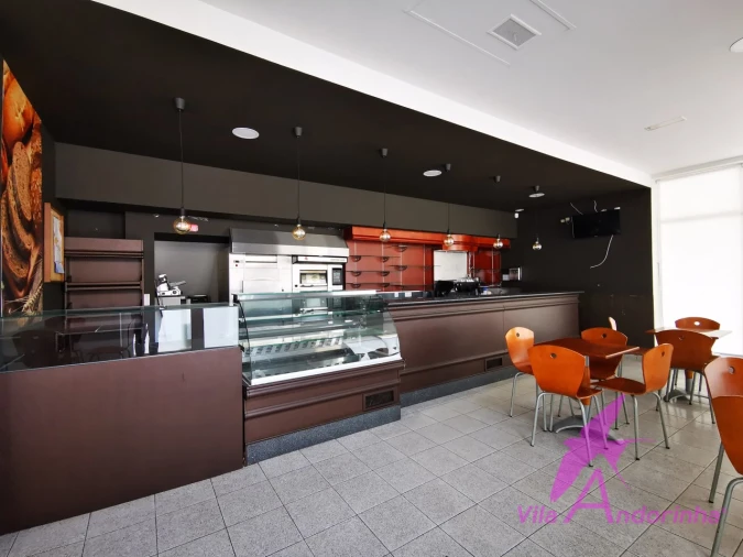 Negócio para Venda em Areosa Foto 3