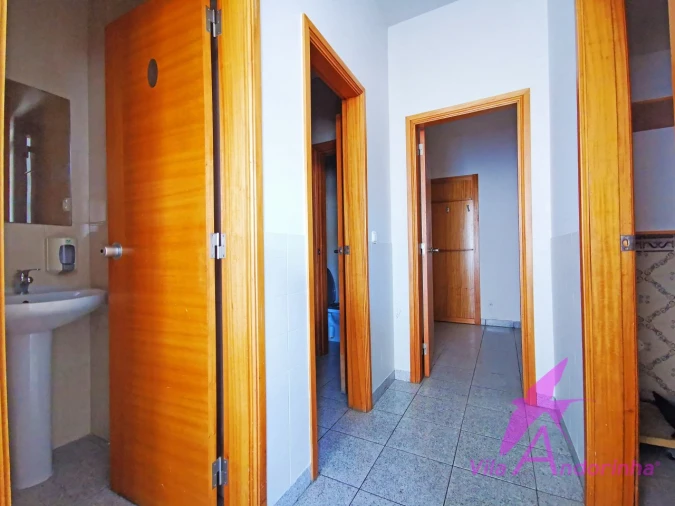 Negócio para Venda em Areosa Foto 6