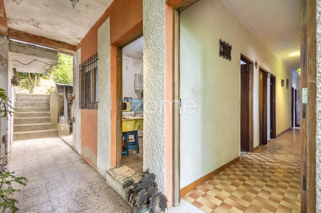 Moradia T4 para Venda em Gove Foto 5