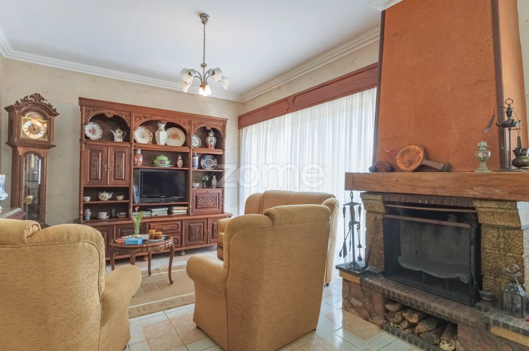 Moradia T4 para Venda em Labruge Foto 9