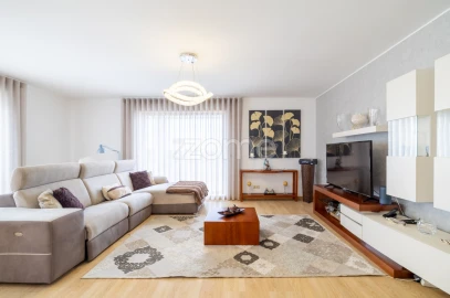 Apartamento T4 para Venda em Bougado (São Martinho e Santiago)