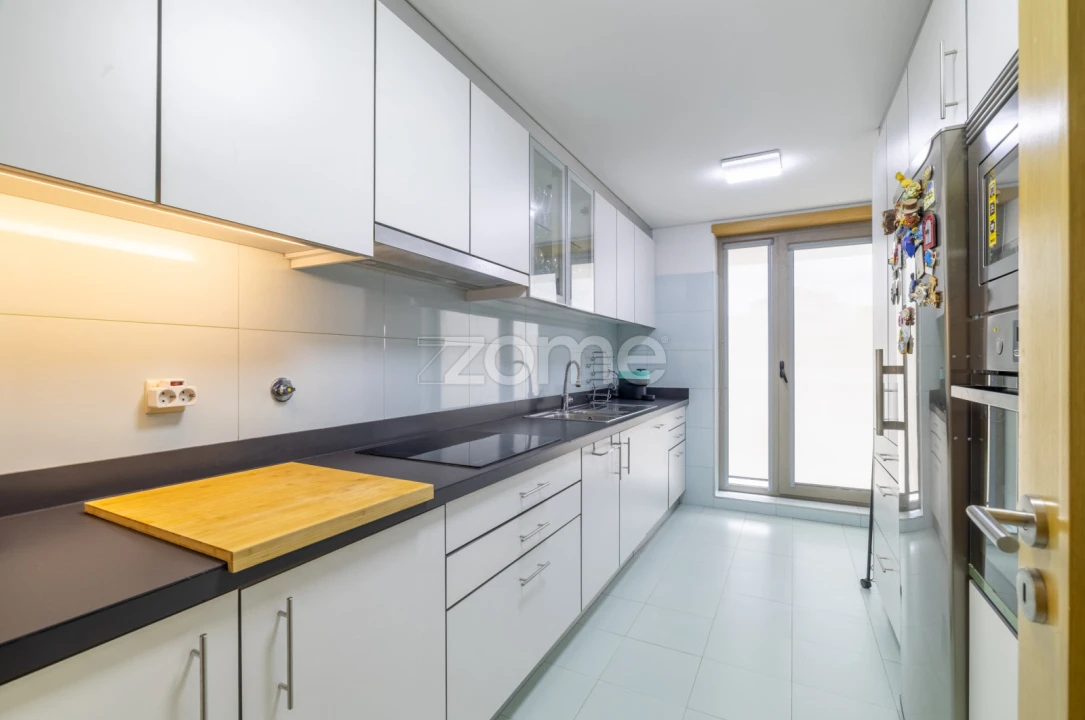 Apartamento T4 para Venda em Bougado (São Martinho e Santiago) Foto 1