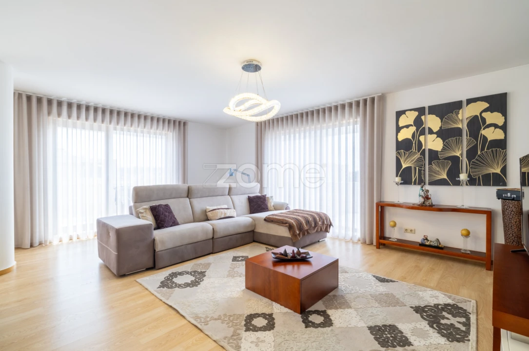 Apartamento T4 para Venda em Bougado (São Martinho e Santiago) Foto 26