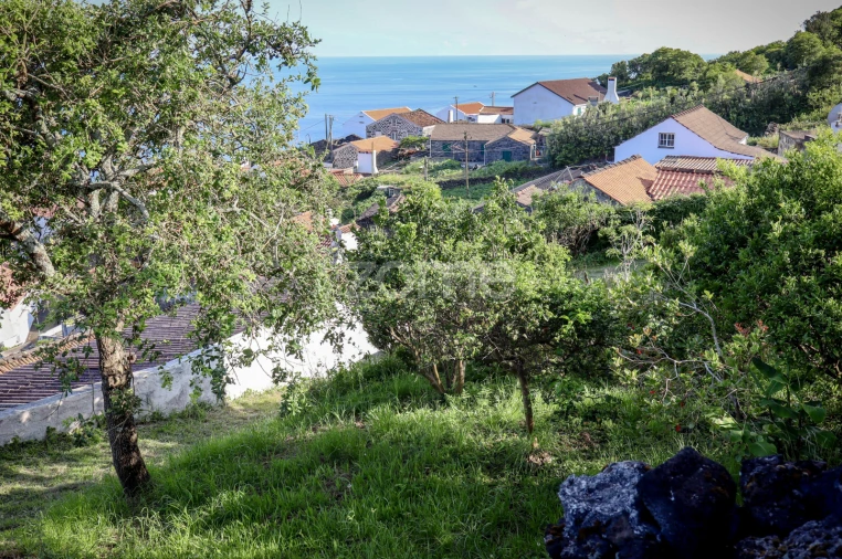 Moradia T4 para Venda em Ribeiras Foto 10