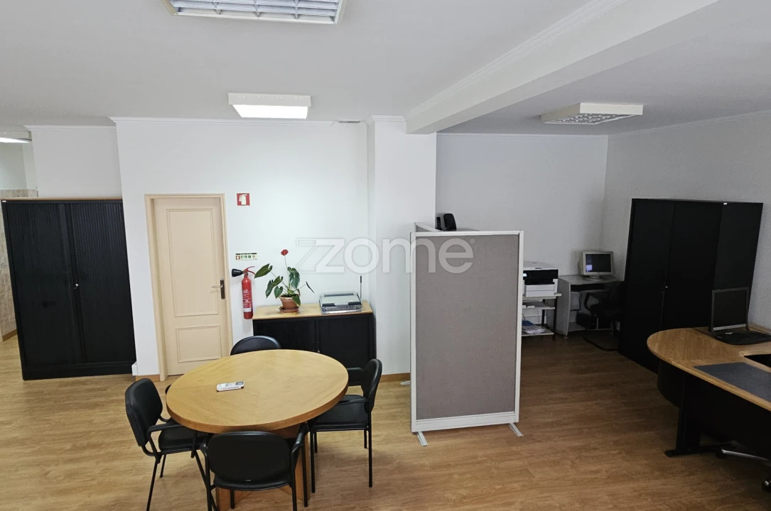 Escritório para Venda em Alto do Seixalinho, Santo André e Verderena Foto 5