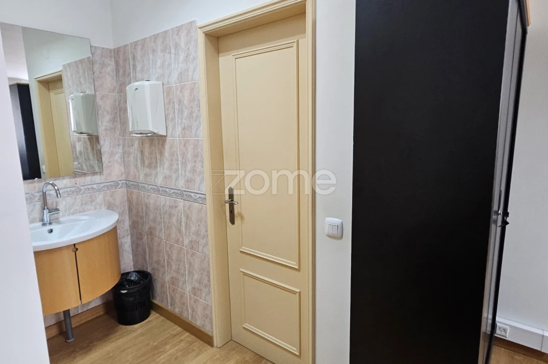 Escritório para Venda em Alto do Seixalinho, Santo André e Verderena Foto 9