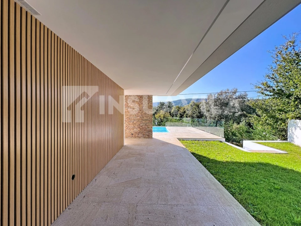 Moradia T3 para Venda em Sopo Foto 12