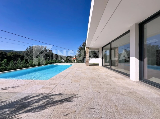 Moradia T3 para Venda em Sopo Foto 6