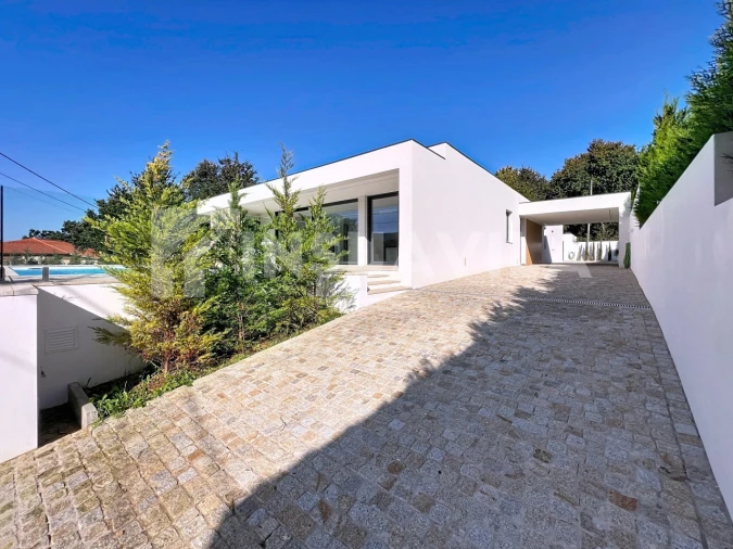 Moradia T3 para Venda em Sopo Foto 9